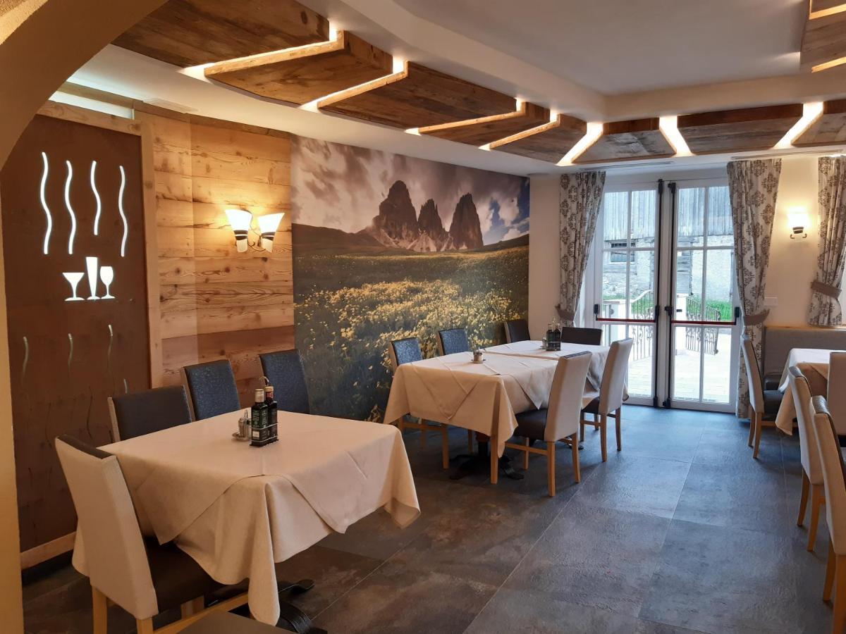Hotel El Pilon Pozza di Fassa Exterior photo