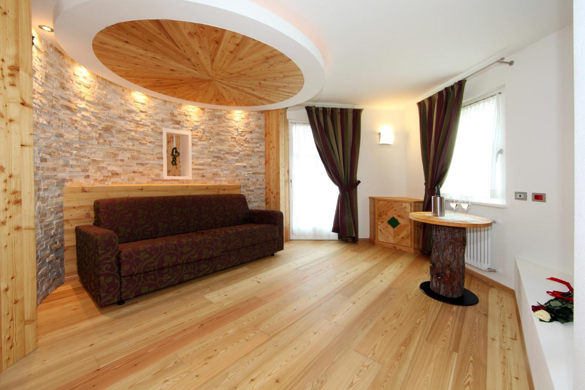 Hotel El Pilon Pozza di Fassa Exterior photo