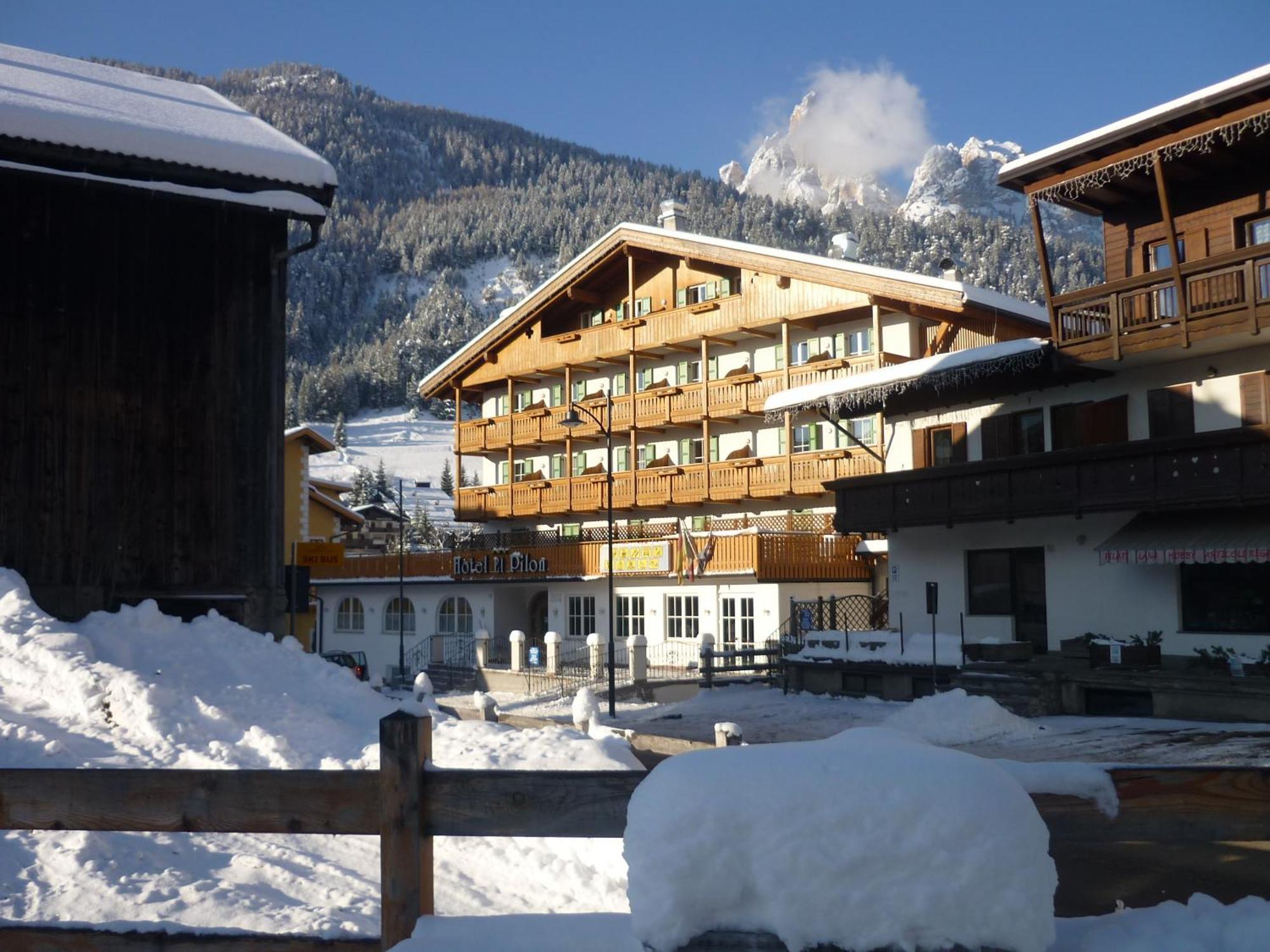 Hotel El Pilon Pozza di Fassa Exterior photo