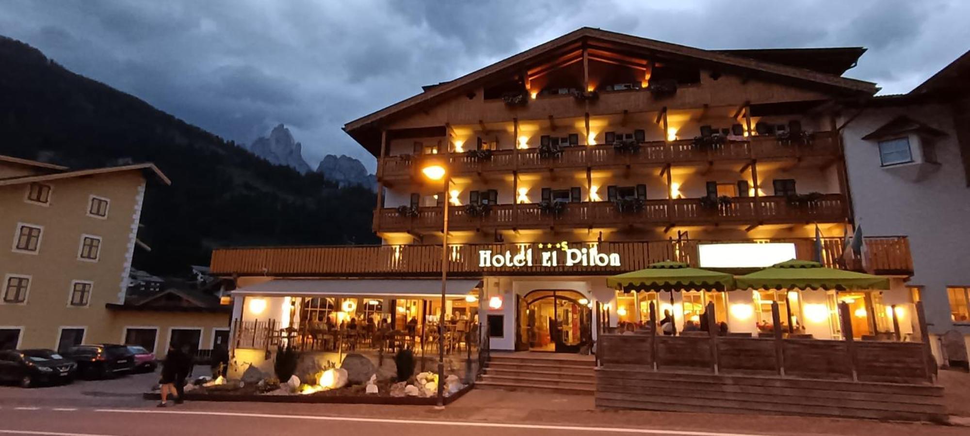 Hotel El Pilon Pozza di Fassa Exterior photo